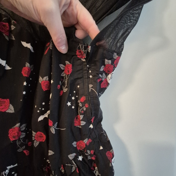 Floral Skull Print Black Dress - Picture 6 of 7